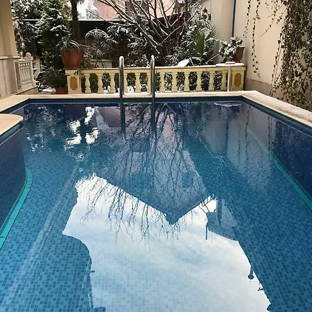 Boutique 5* Tirana